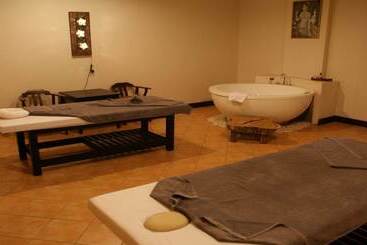 هتل Daosavanh Resort & Spa