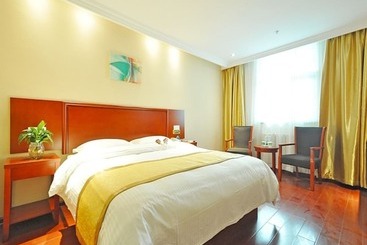 هتل Greentree Inn Linxi International Convention Center Express
