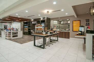 هتل Hilton Garden Inn Jackson/clinton