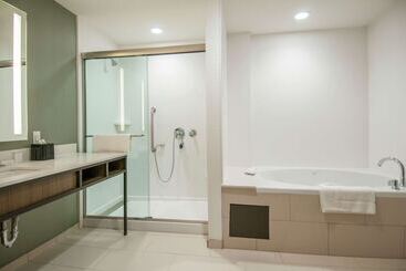 هتل Hilton Garden Inn Jackson/clinton