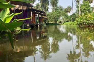 هتل Kalacanal Resort