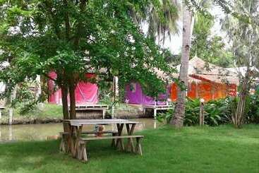 هتل Kalacanal Resort