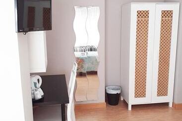 בית מלון כפרי Pension Arena Alicante