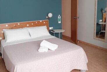 هتل Pension Arena Alicante