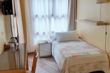 هتل Pension Arena Alicante