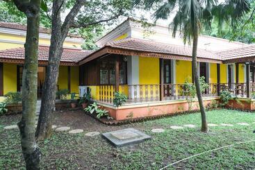 هتل Surya Kiran Heritage