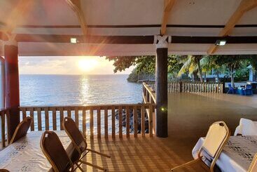 Le Uaina Beach Resort