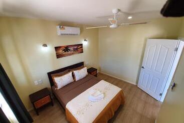 Le Uaina Beach Resort