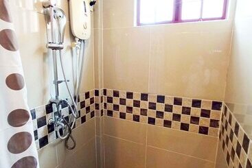 پانسیون B&j Guesthouse And Functions Inc