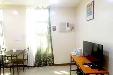 پانسیون B&j Guesthouse And Functions Inc