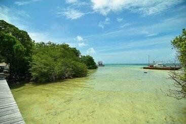 پانسیون Huraa East Inn