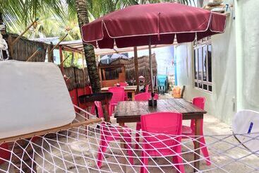 پانسیون Huraa East Inn
