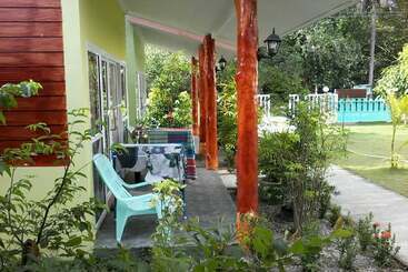 پانسیون Lucky Bungalow