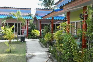 پانسیون Lucky Bungalow