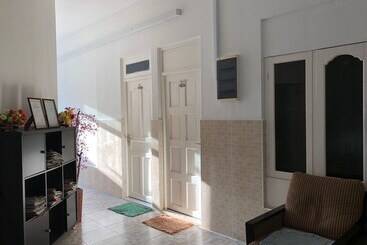 پانسیون Ocean Vibes Guesthouse