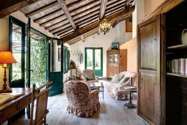 پانسیون Villa Giulia