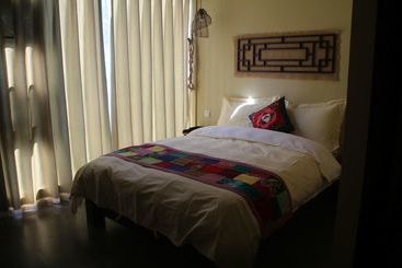 Buyi Hotel Resort Fuxian Lake