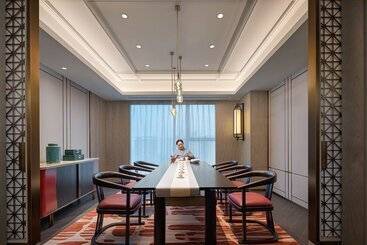 هتل Hualuxe Leshan, An Ihg