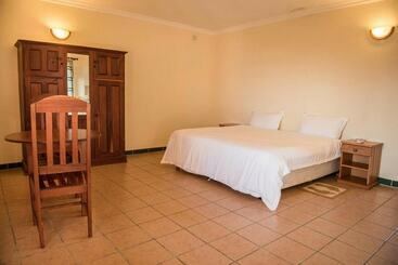 هتل Paraiso De Chidenguele Resort