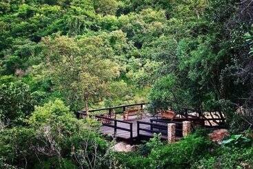 هتل Phophonyane Falls Ecolodge