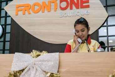 هتل Three Eight Front One Boutique Batu Malang