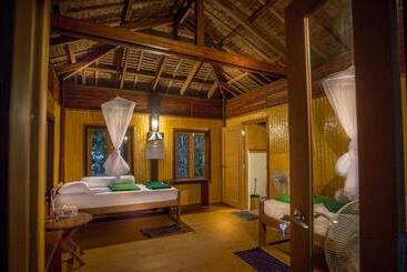 پانسیون Boulder Bay Eco Resort   Nga Khin Nyo Gyee Island