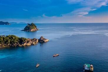 پانسیون Boulder Bay Eco Resort   Nga Khin Nyo Gyee Island