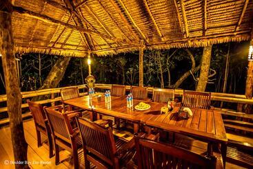 پانسیون Boulder Bay Eco Resort   Nga Khin Nyo Gyee Island