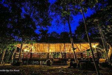پانسیون Boulder Bay Eco Resort   Nga Khin Nyo Gyee Island