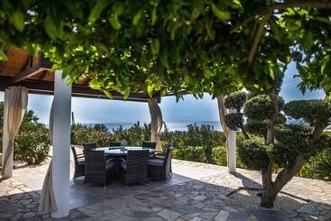 Villa Olivia