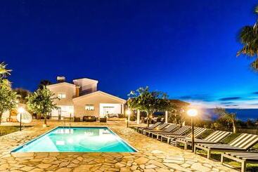 Villa Olivia