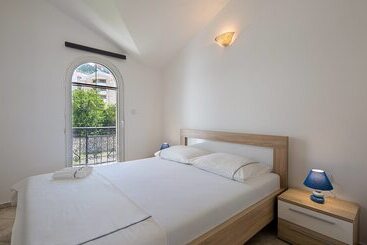 Adriatic Hill Apartments