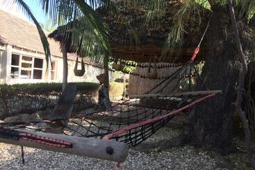 هتل Africa Strike Lodge