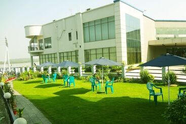 هتل Brisa Marina Cbc Resort