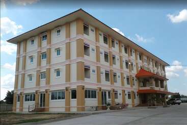 هتل Chalerm Lak Mansion
