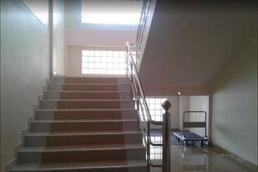 هتل Chalerm Lak Mansion