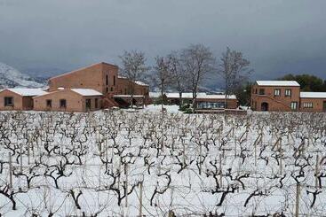 هتل Firriato Hospitality Cavanera Etnea Resort & Wine Experience