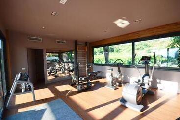 هتل Firriato Hospitality Cavanera Etnea Resort & Wine Experience