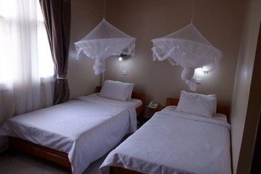 هتل Mahale Classic Lodge