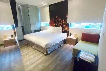 Merryday Hotel Banqiao Branch