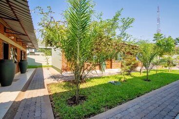 هتل Premier Guest Lodge