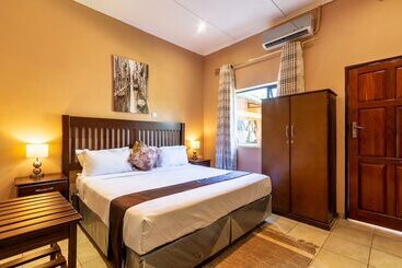 هتل Premier Guest Lodge