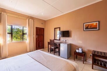 هتل Premier Guest Lodge