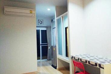 هتل R.m. Mansion Surin