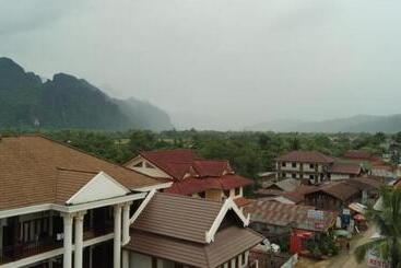 هتل Roung Nakhone Vang Vieng