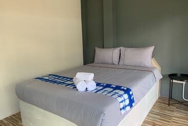 هتل Smile Resort Koh Mook