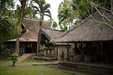 هتل Taman Nauli Boutique Rooms
