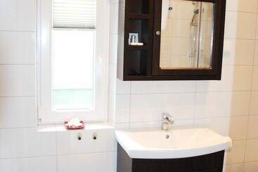 پانسیون 7th Room Guest House
