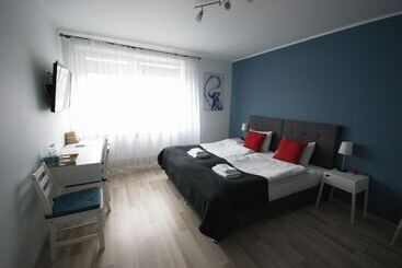 پانسیون 7th Room Guest House