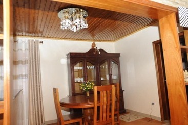 پانسیون Keva Guest House